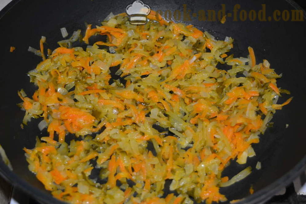 Selbst gemachte Gurke mit Pilzen und Gurken - wie ohne Fleisch und Gurke Gerste, Schritt für Schritt Rezept Fotos kochen