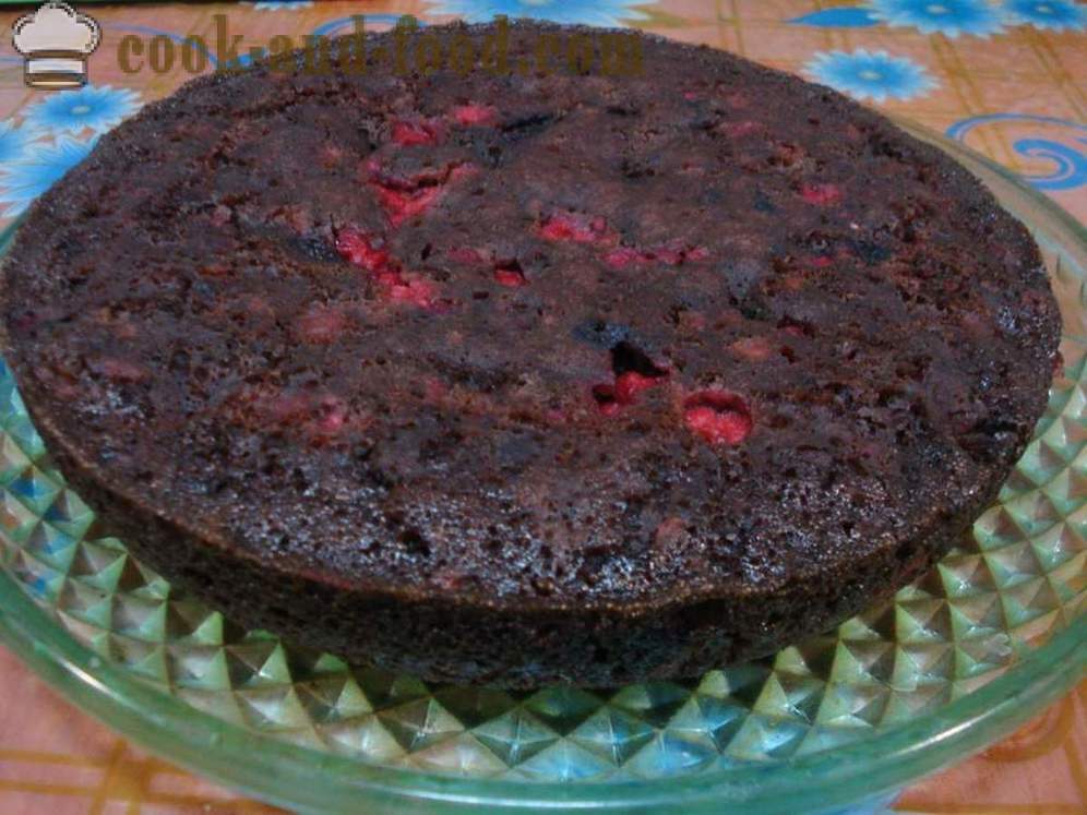 Lean Schokoladenkuchen ohne Eier - wie ein Schokoladenkuchen in multivarka kochen, Schritt für Schritt Rezept Fotos