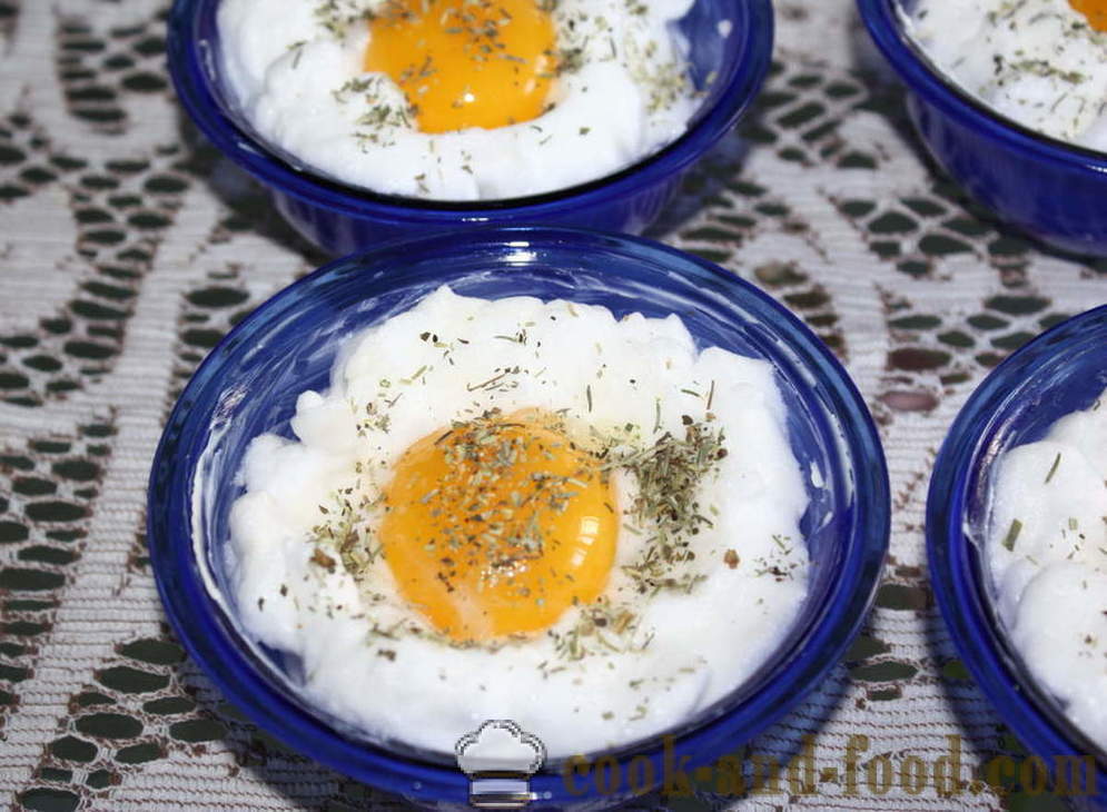 Ungewöhnliche Eier mit Käse in Dosen - wie in dem Ofen Rührei zu kochen, mit einem Schritt für Schritt Rezept Fotos