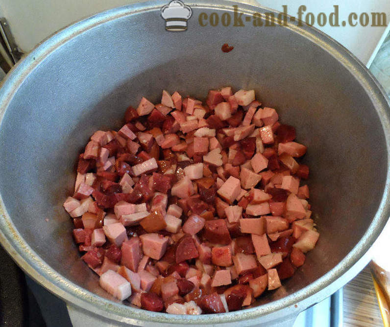 Bigus mit Kohl, Fleisch und Pilzen - wie man richtig Bigus kochen, einen Schritt für Schritt Rezept Fotos