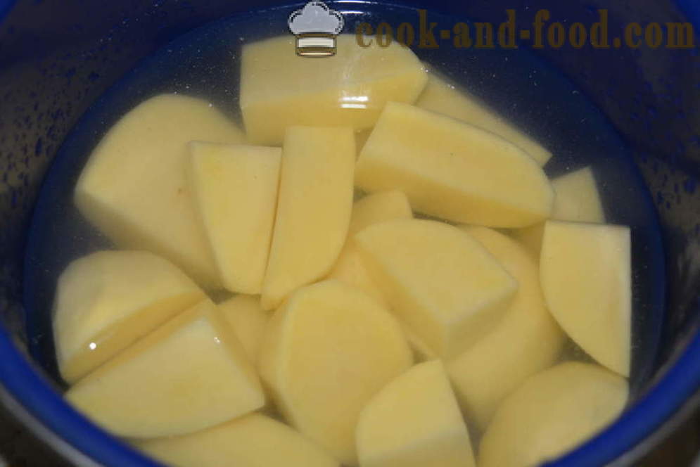 Kartoffelsuppe mit Croutons und Salami - wie Suppe aus einer Kartoffel zu machen, einen Schritt für Schritt Rezept Fotos