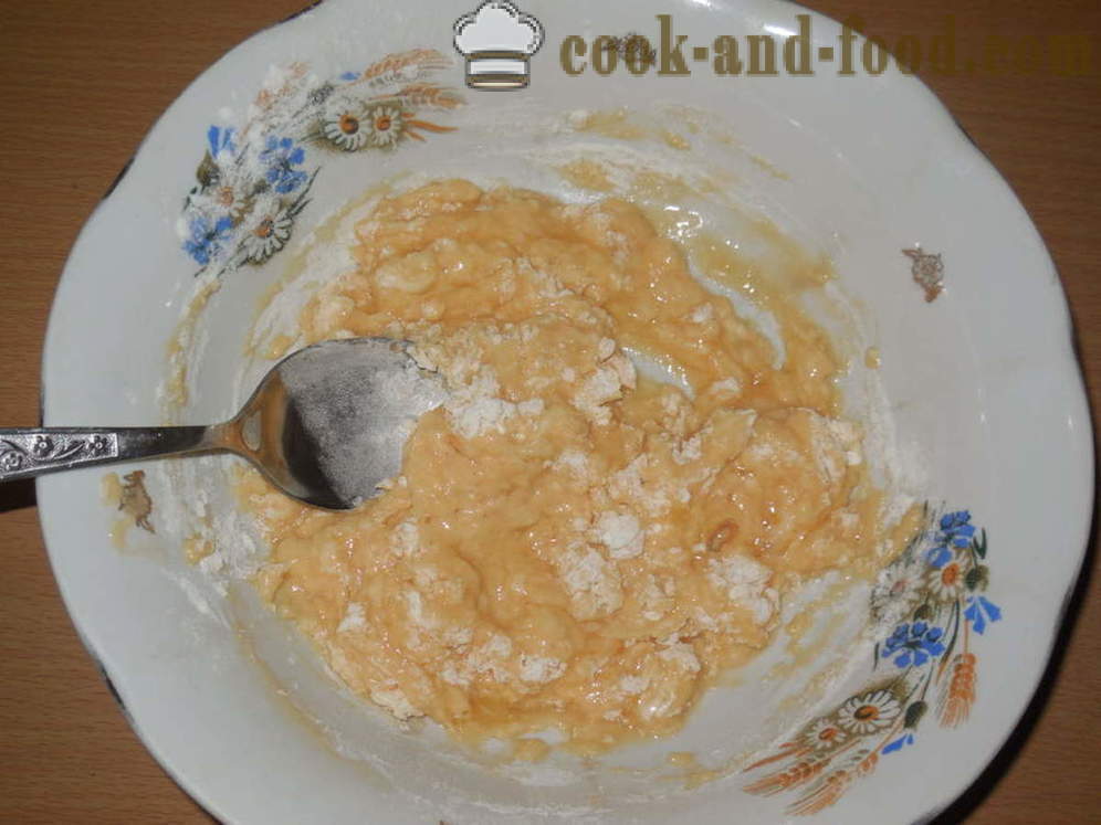 Pasta auf den Eiern, ohne Wasser - wie hausgemachte Nudeln für die Suppe zu machen, einen Schritt für Schritt Rezept Fotos