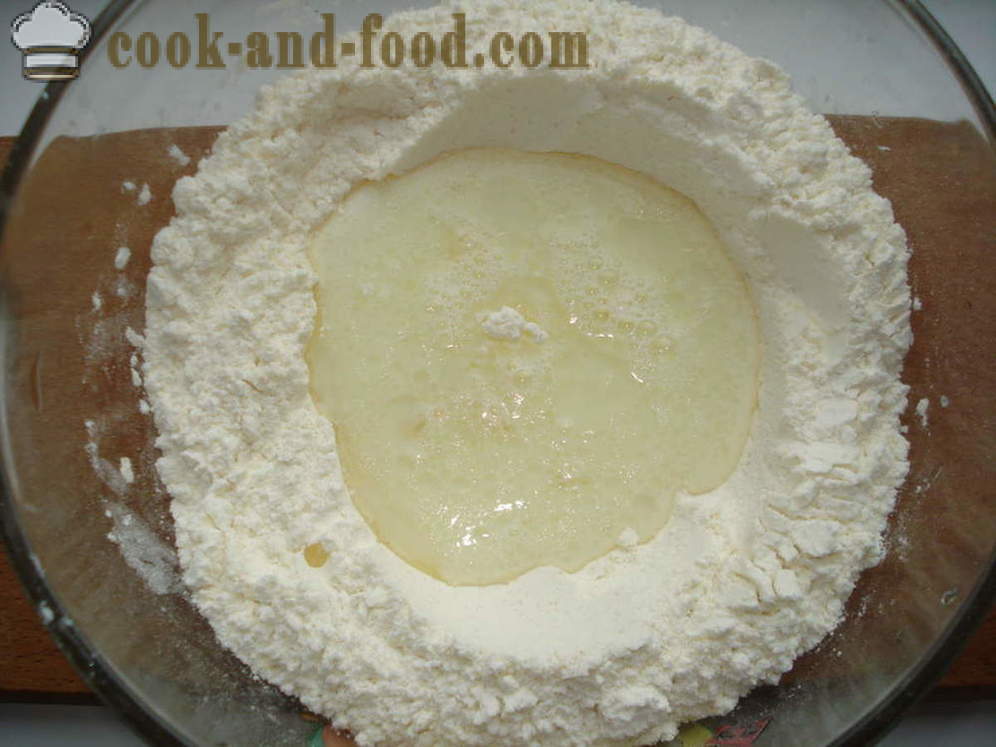 Cheesecake mit Teig in dem Ofen - wie Käsekuchen zum Kochen mit Quark, Schritt für Schritt Rezept Fotos