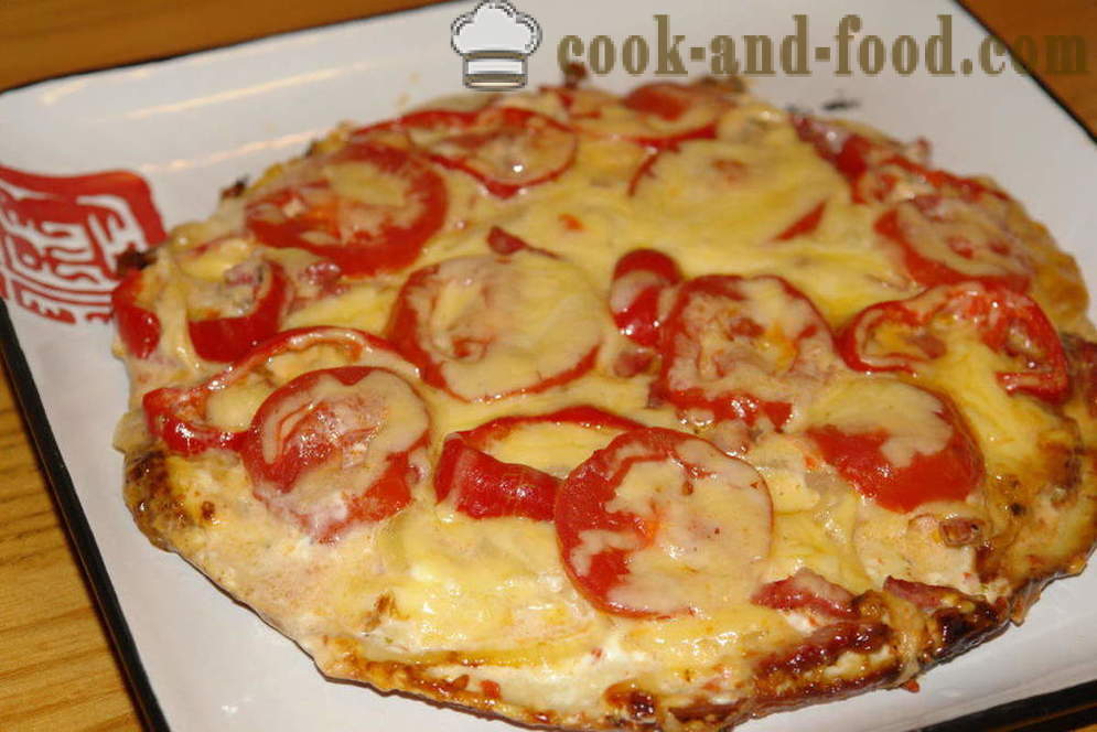 Ungesäuerte schnelle Pizza in der Pfanne für 10 Minuten - wie eine Pizza in der Pfanne kochen schnell, Schritt für Schritt Rezept Fotos