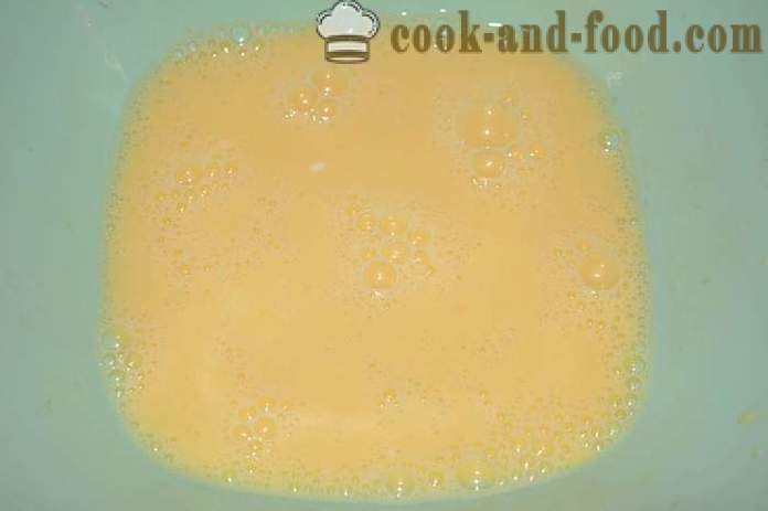 Lush Omelett in multivarka in Silikonformen gedämpft - wie in dem Dampf multivarka in Formen Rührei kochen Schritt für Schritt Rezept Fotos