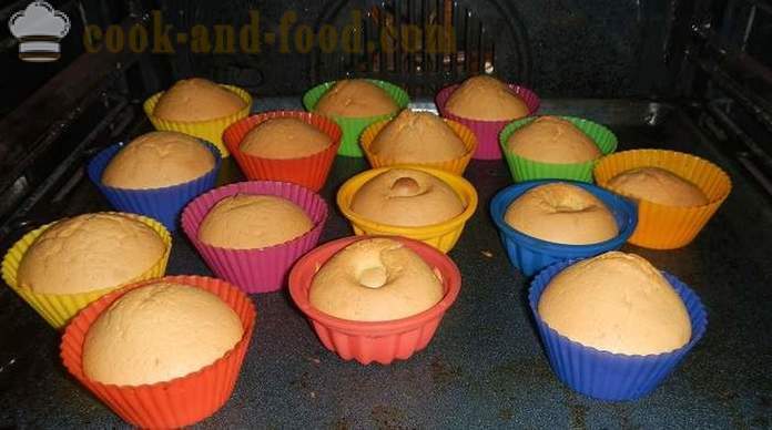 Hausgemachte Rezept für einen einfachen Kuchen in Silikonformen - wie leckere Cupcakes einfach zu machen, Schritt für Schritt Rezept für den Kuchen mit Foto