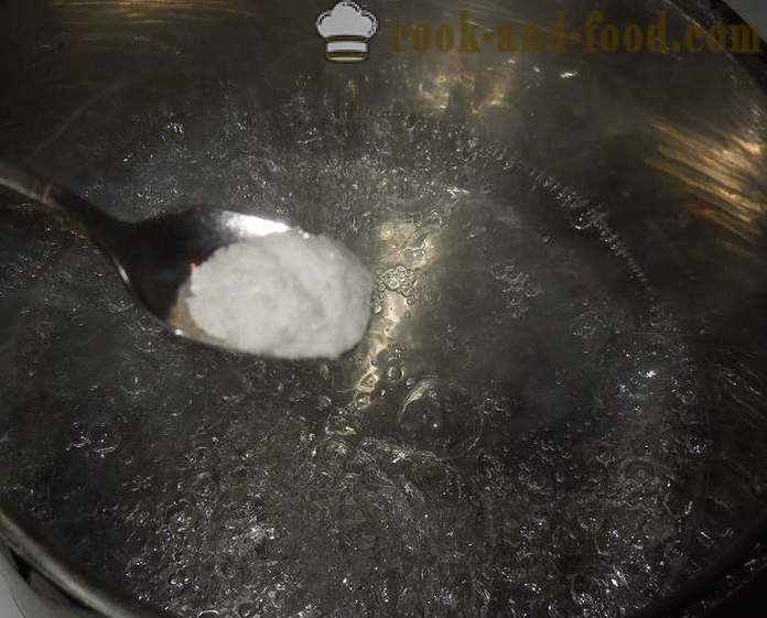 Ein Rezept mit einem Foto - Wie Reisbrei auf dem Wasser auf einer Garnitur kochen