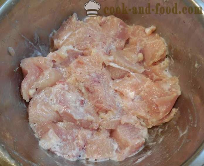Wie kochen Huhn in einer Pfanne mit Stärke - saftig und schmackhaft - das Rezept mit einem Foto