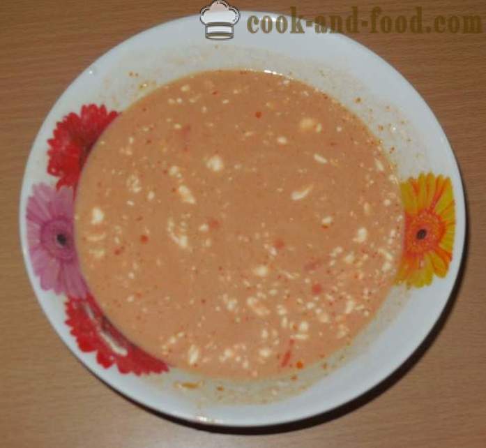 Knödel in multivarka gedünstet in einer Soße aus saurer Sahne und Tomaten - wie Knödel in multivarka kochen - ein einfaches Rezept mit einem Foto