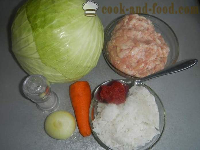 Köstliche gefüllt mit Hackfleisch, Reis und Tomatensauce - wie Kohlrouladen in multivarka, Schritt für Schritt Rezept mit Fotos zu kochen.