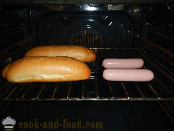 Köstliche hausgemacht hot dog - wie einen Hot Dog zu machen, einen Schritt für Schritt Rezept mit Fotos.