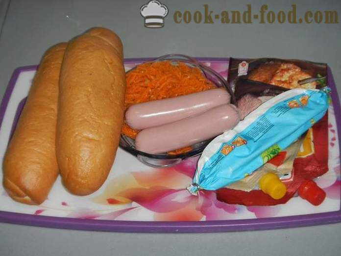 Köstliche hausgemacht hot dog - wie einen Hot Dog zu machen, einen Schritt für Schritt Rezept mit Fotos.