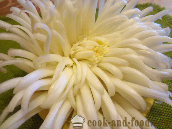 Schnitzen für Anfänger Gemüse: Chrysanthemeblume von Chinakohl, Fotos