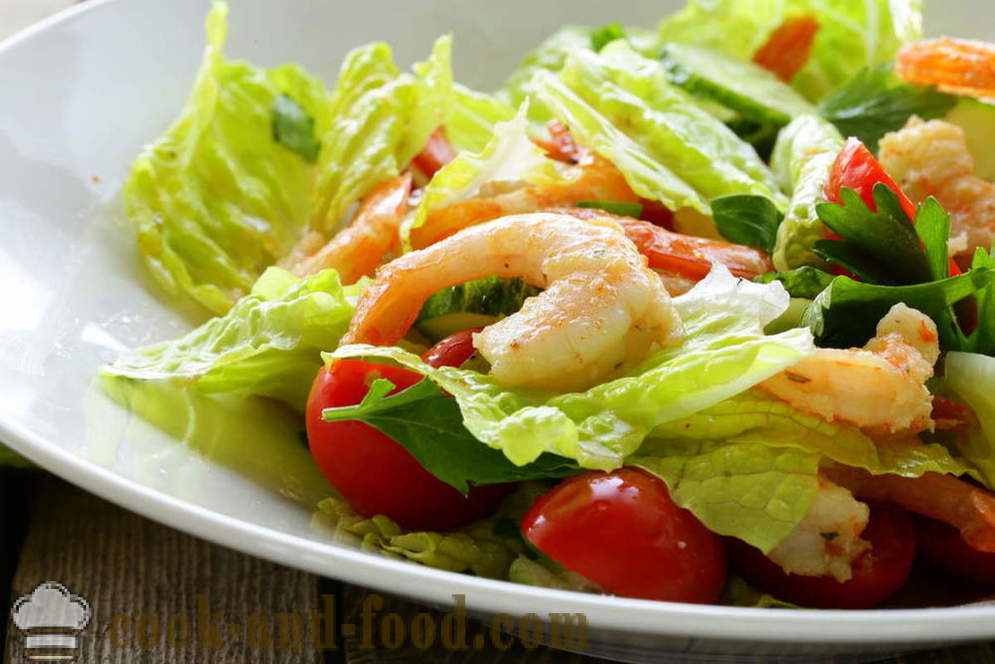 Rezept: Vitamin-Salat mit Gemüse, Garnelen und Meeresfrüchte